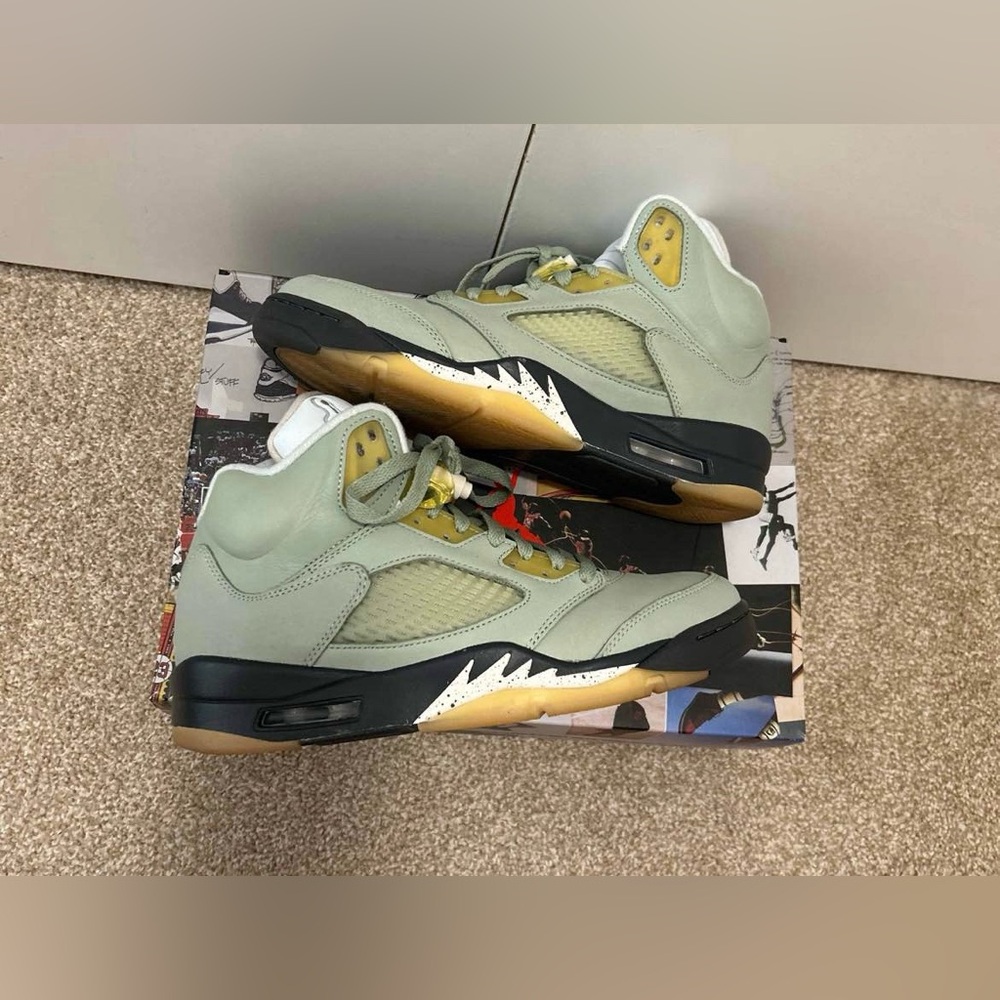 Air Jordan 5 Retro OG (Jade Horizon) - Size 8